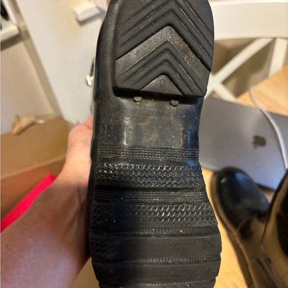 Gently Used Tall Hunter Black Shinny Rain Boots Women’s Size 8/9 - Picture 7 of 9